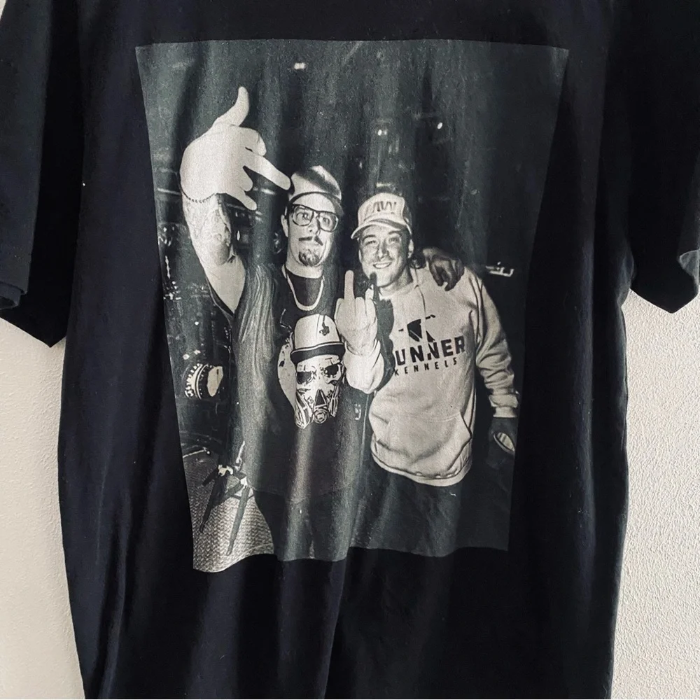 Bella Canvas black graphic t-shirt - Picture 4 of 8